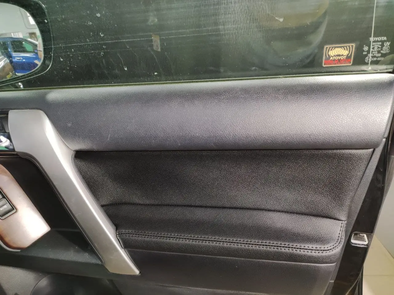 Чехлы Inter Toyota Land Cruiser Prado 150 + дверные карты