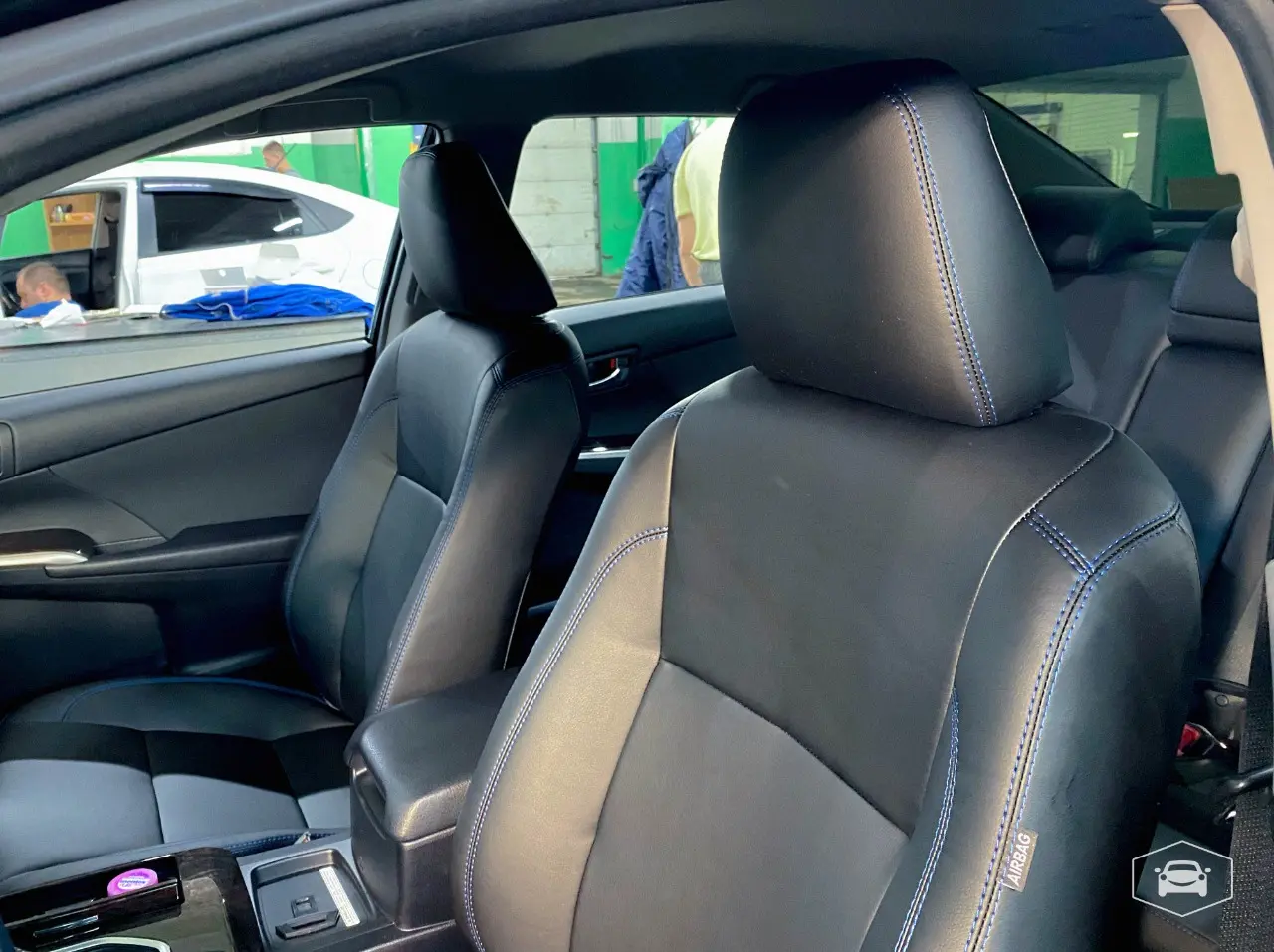 Чехлы Интер и Toyota Camry 50