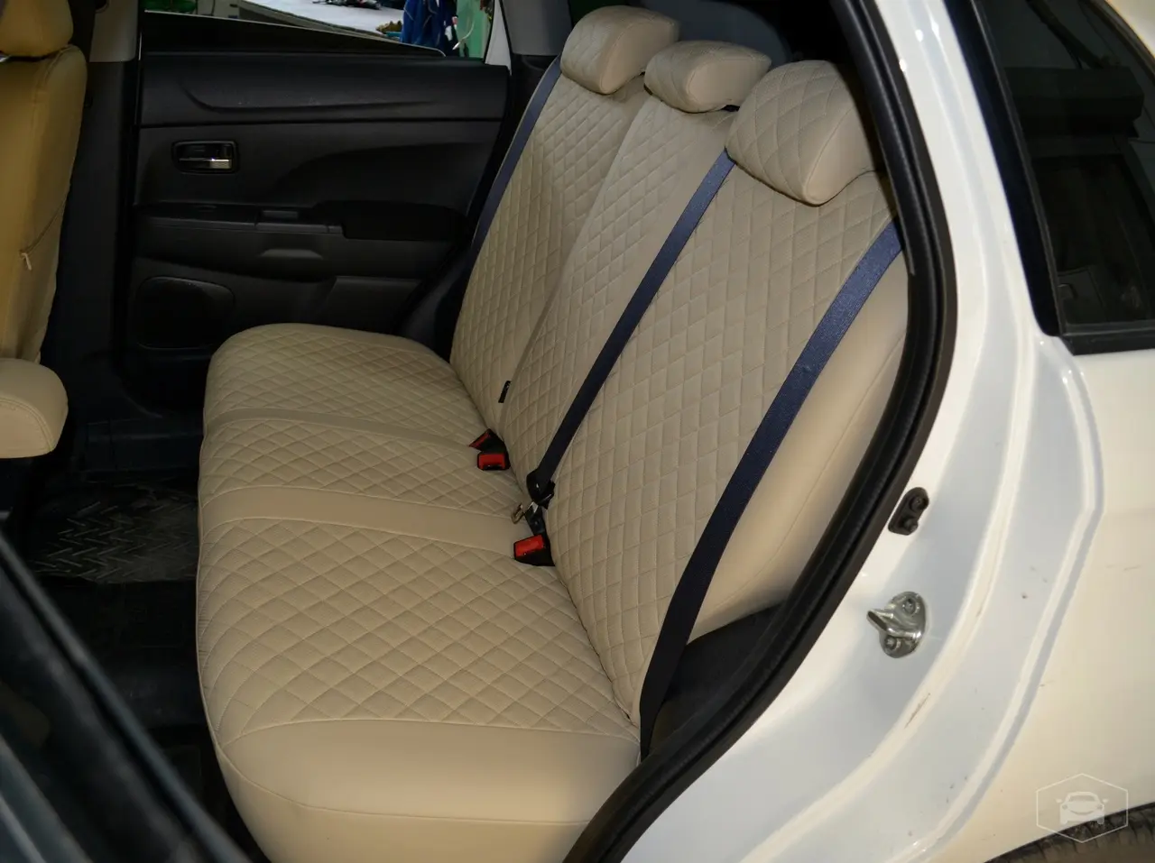 Установка чехлов Автопилот Mitsubishi ASX