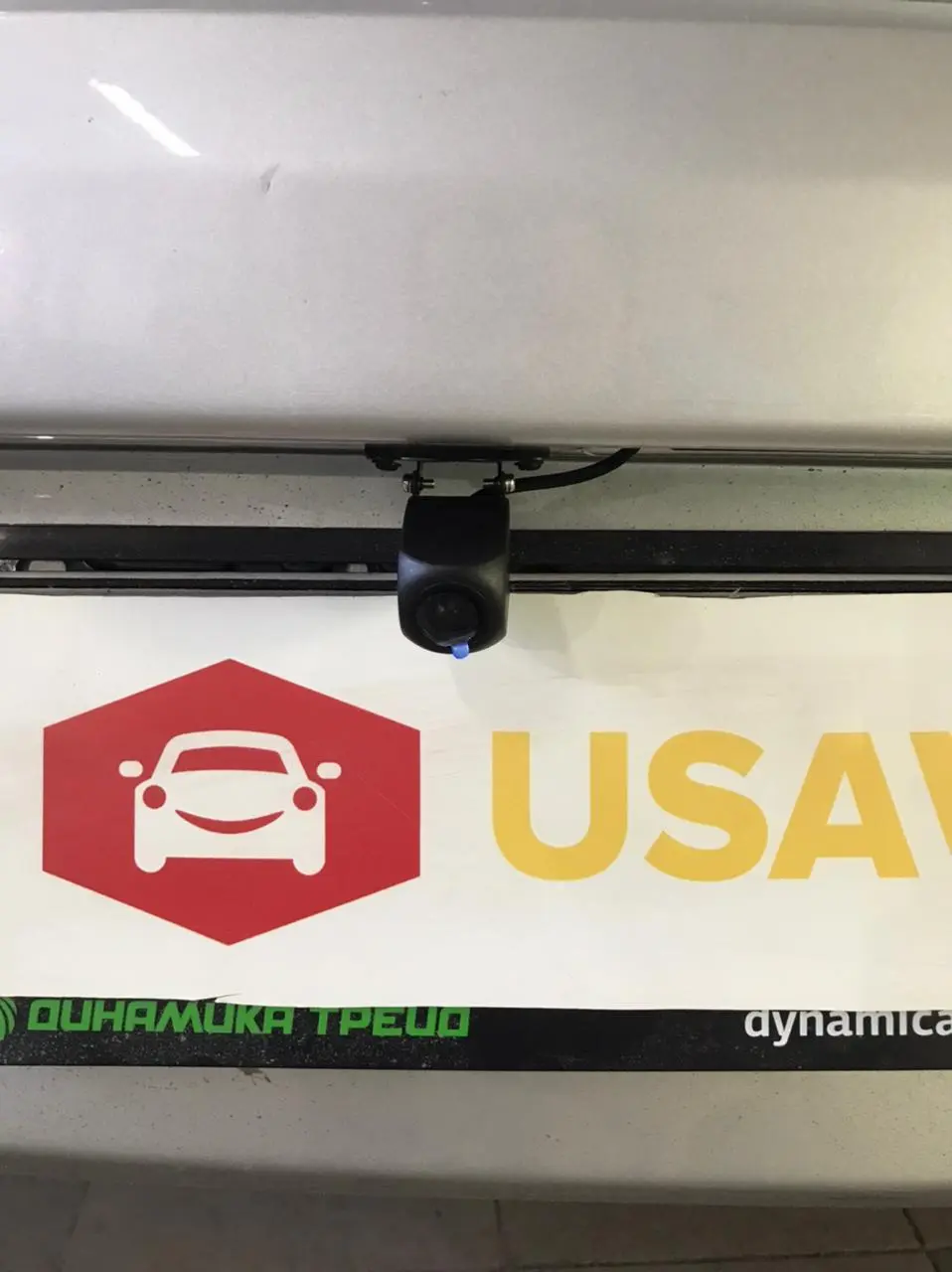 Renault Logan Камера заднего вида + универсальные чехлы