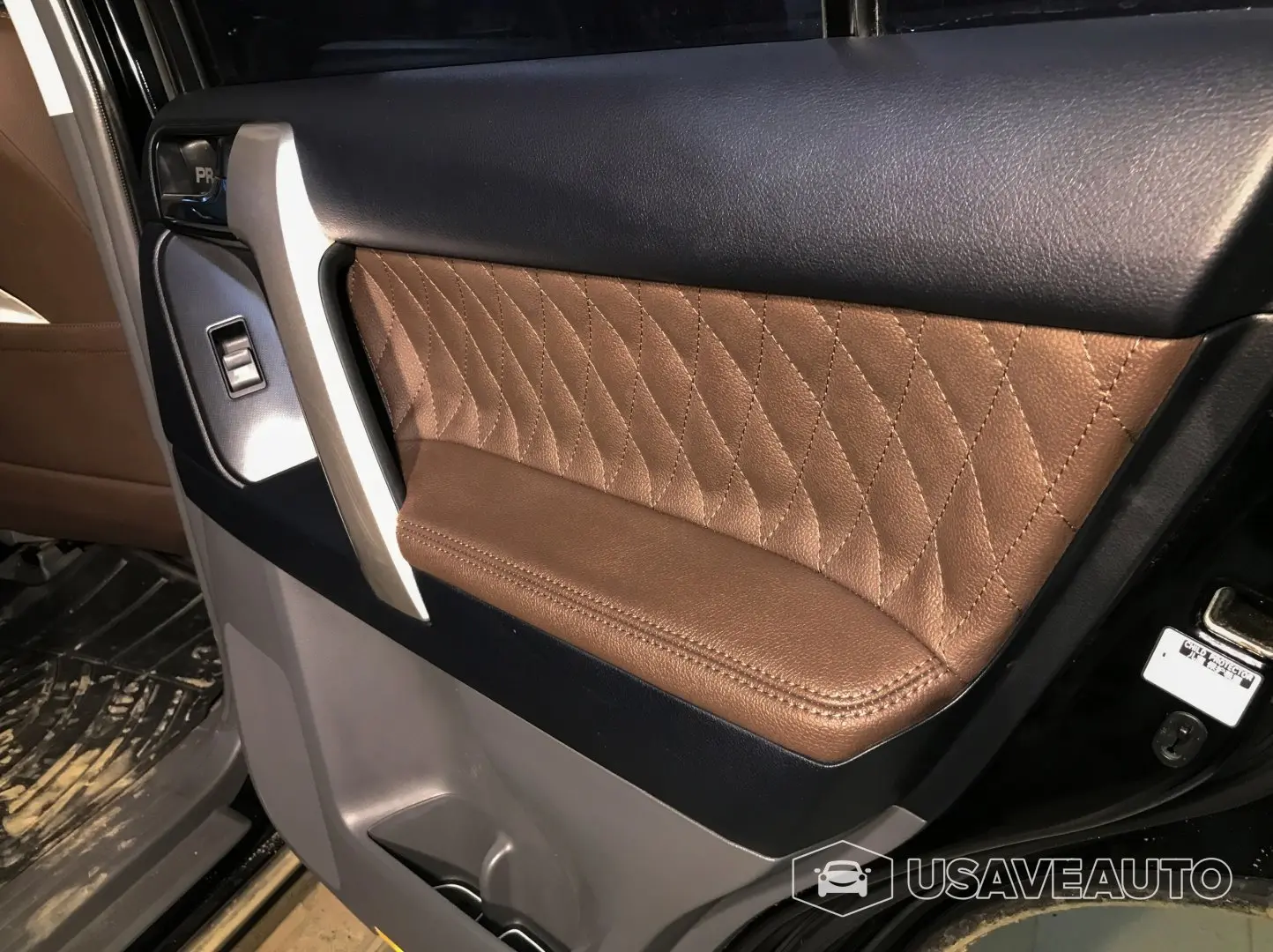 Установили чехлы Интер на Toyota Land Cruser Prado 150 Установили чехлы Интер на Toyota Land Cruser Prado 150