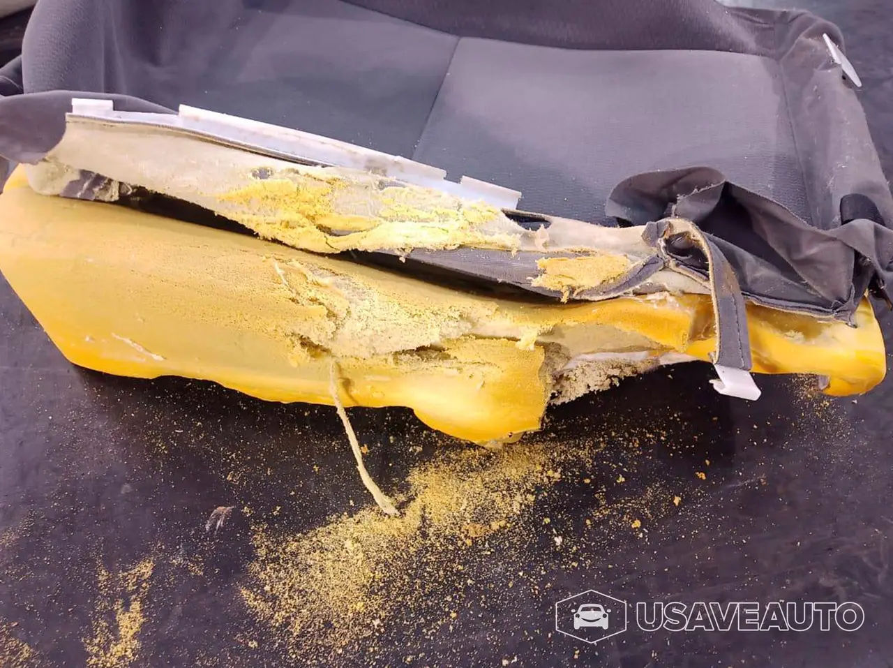 Ремонт сидений автомобиля