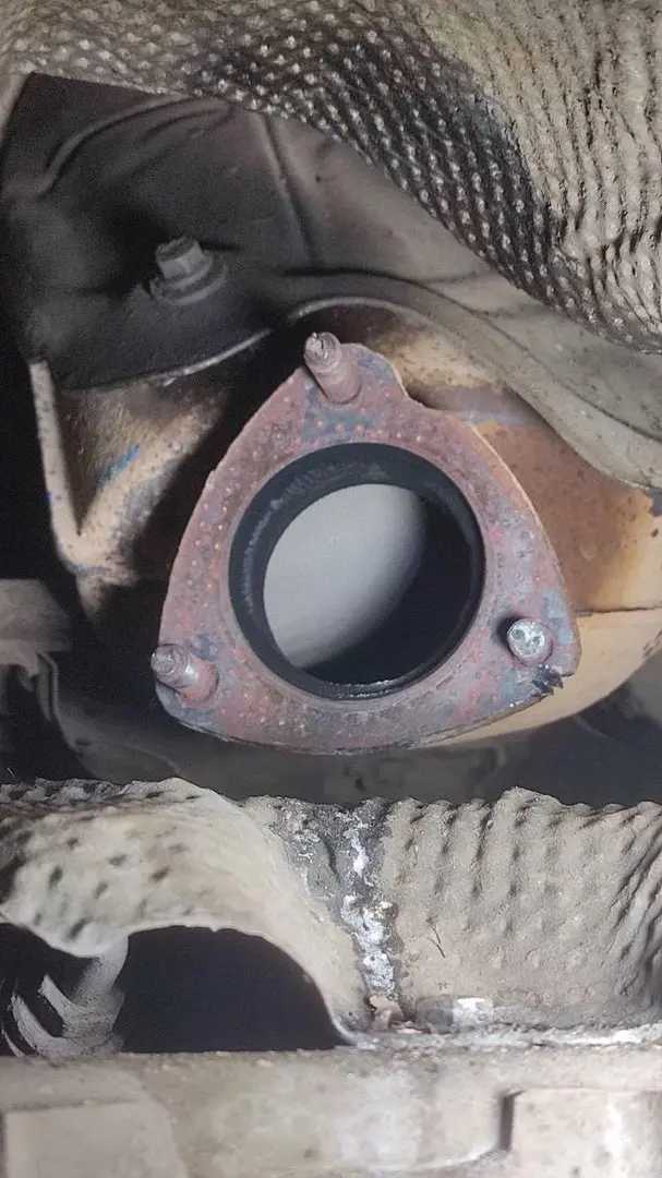 Замена гофры на Lada Xray