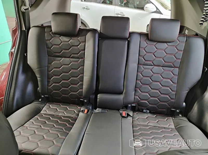 Установка чехлов INTER на Toyota RAV4