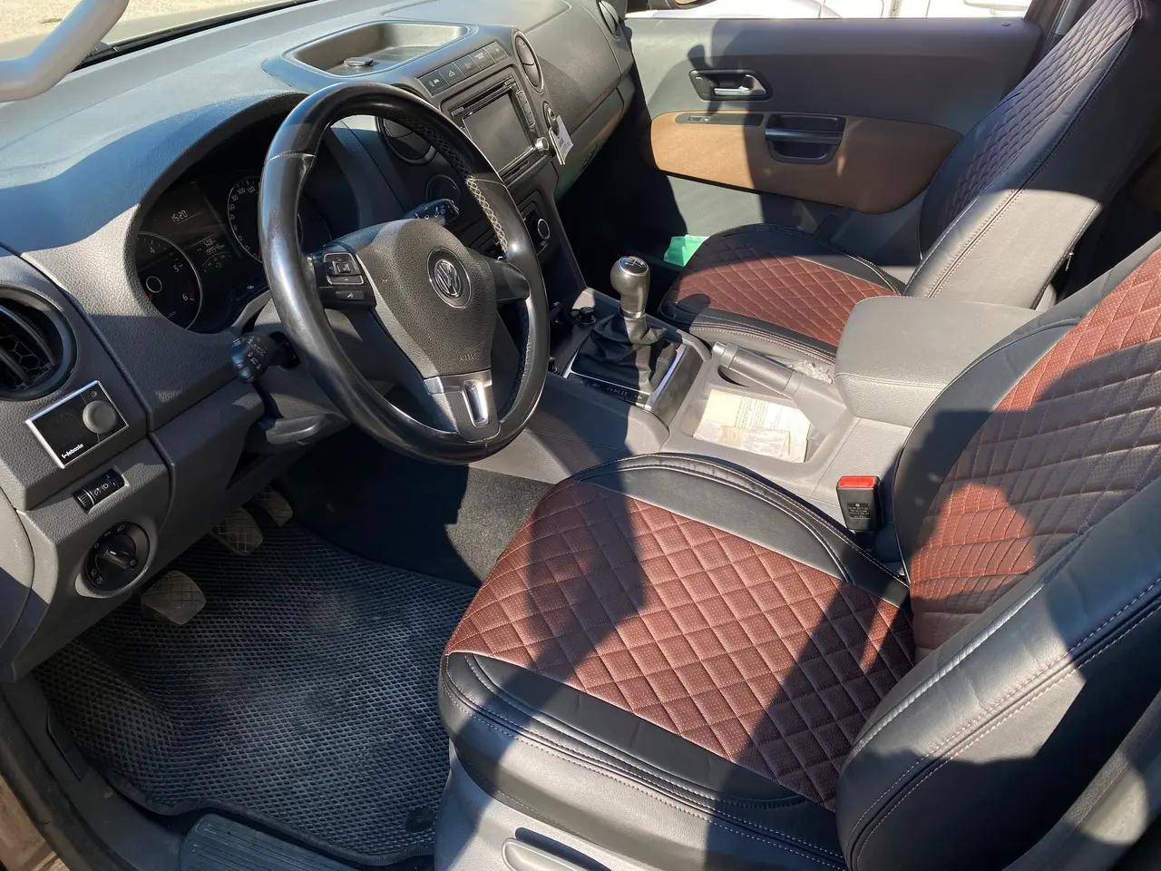 Чехлы Автопилот на VW Amarok