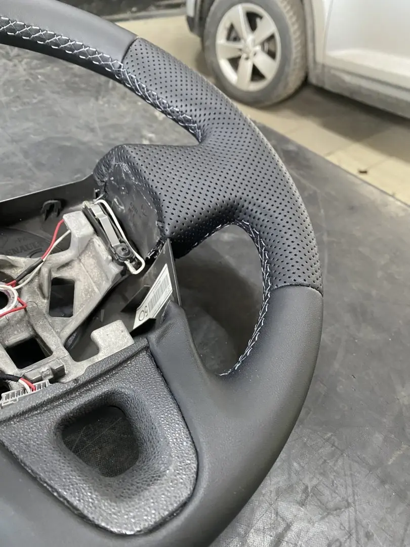 Перетяжка руля на Renault Fluence