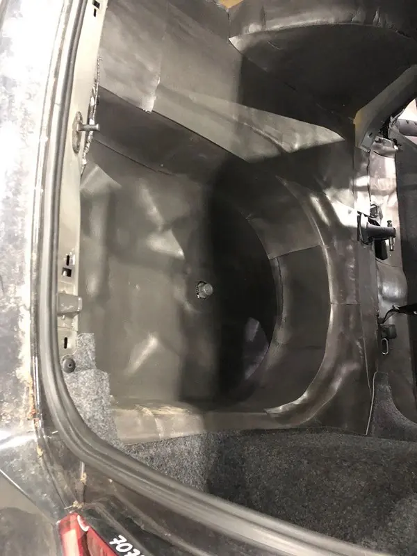 Шумоизоляция VW Polo