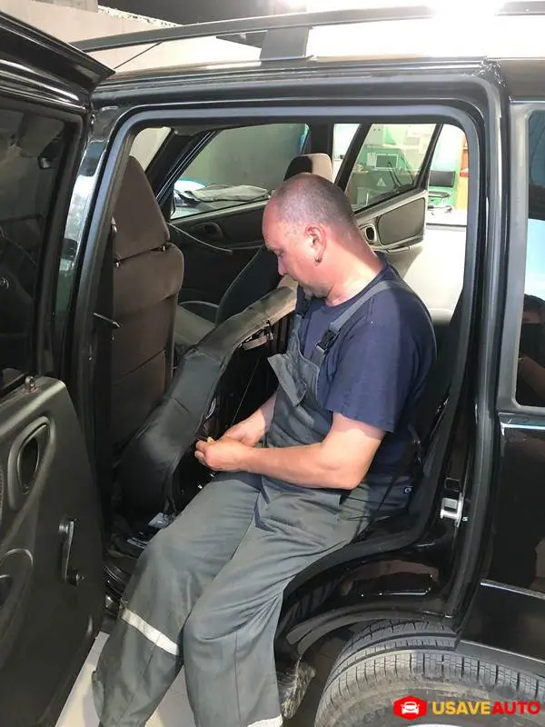 Установка чехлов Автопилот на Chevrolet Niva