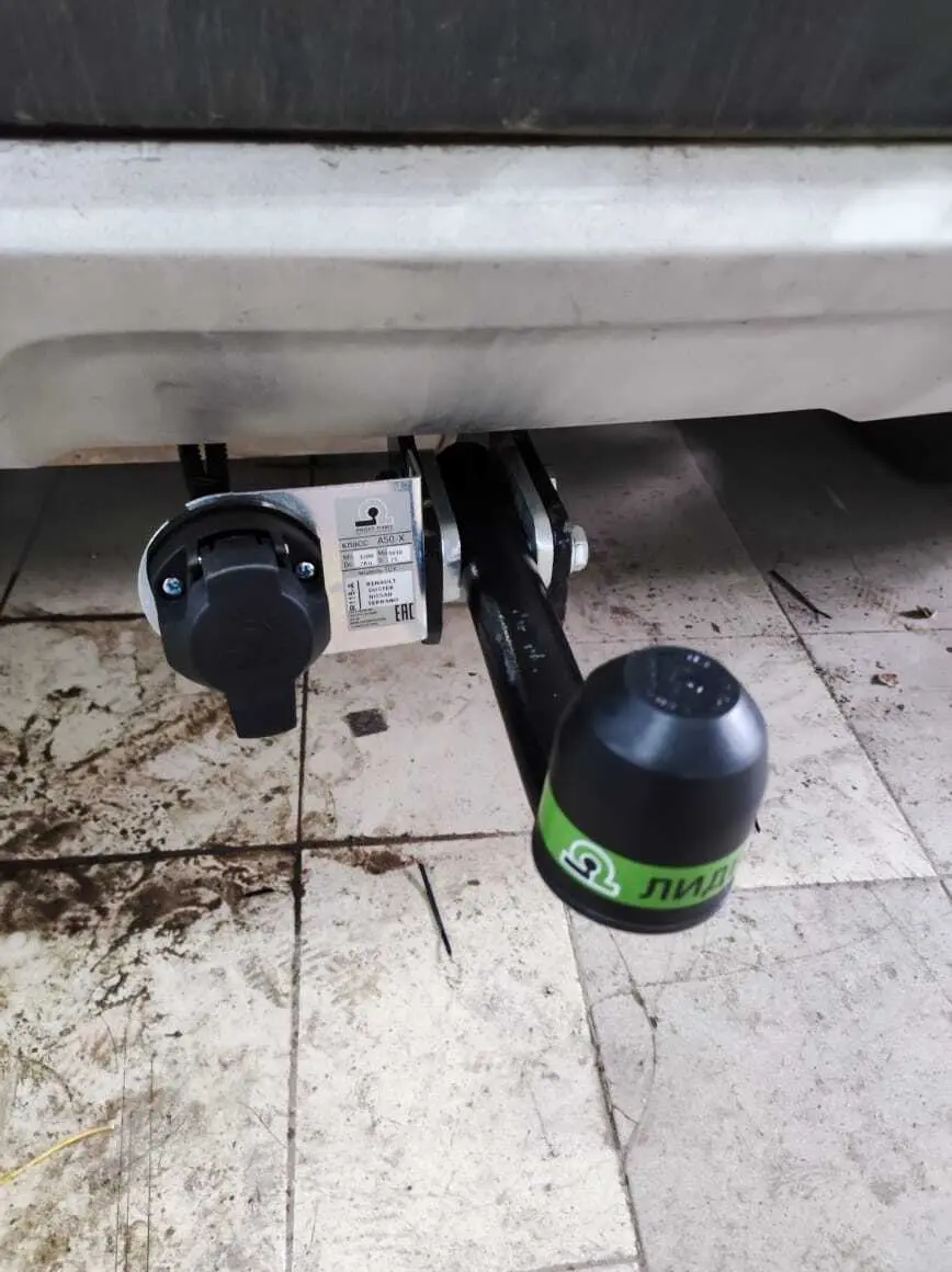 Фаркоп Лидер на Renault Duster