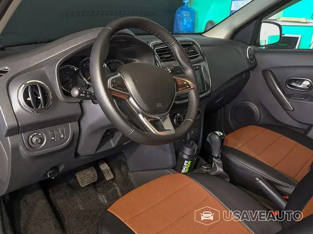 Установка чехлов Автопилот на Renault Sandero