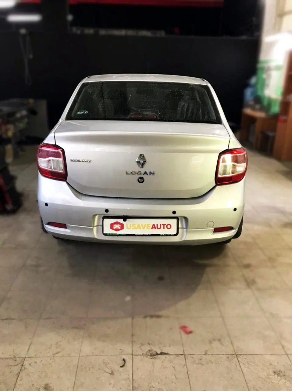 Renault Logan Камера заднего вида + универсальные чехлы