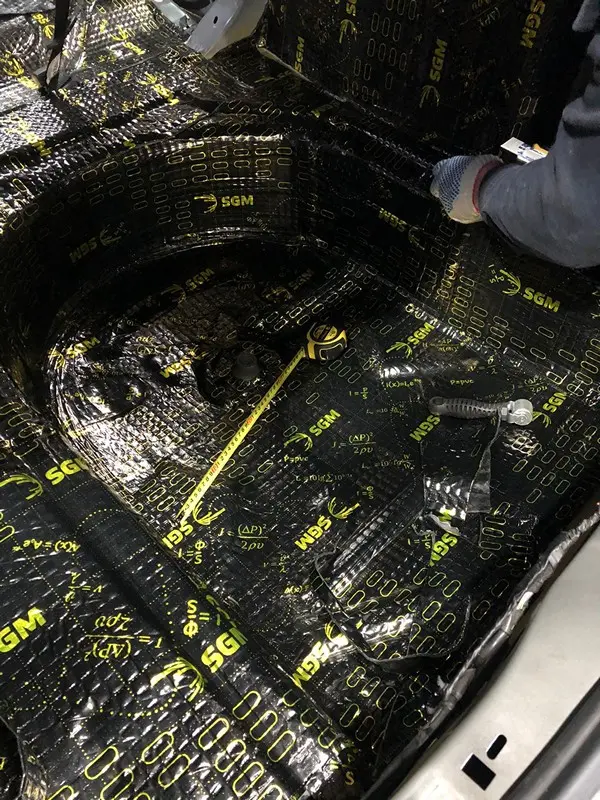 Шумоизоляция VW Polo