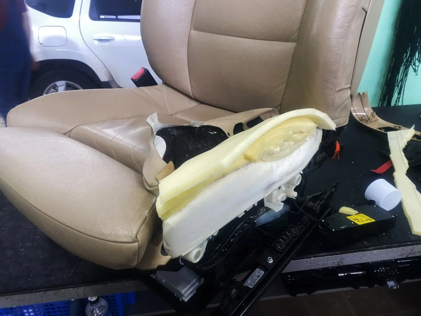 Восстановление сидений на BMW