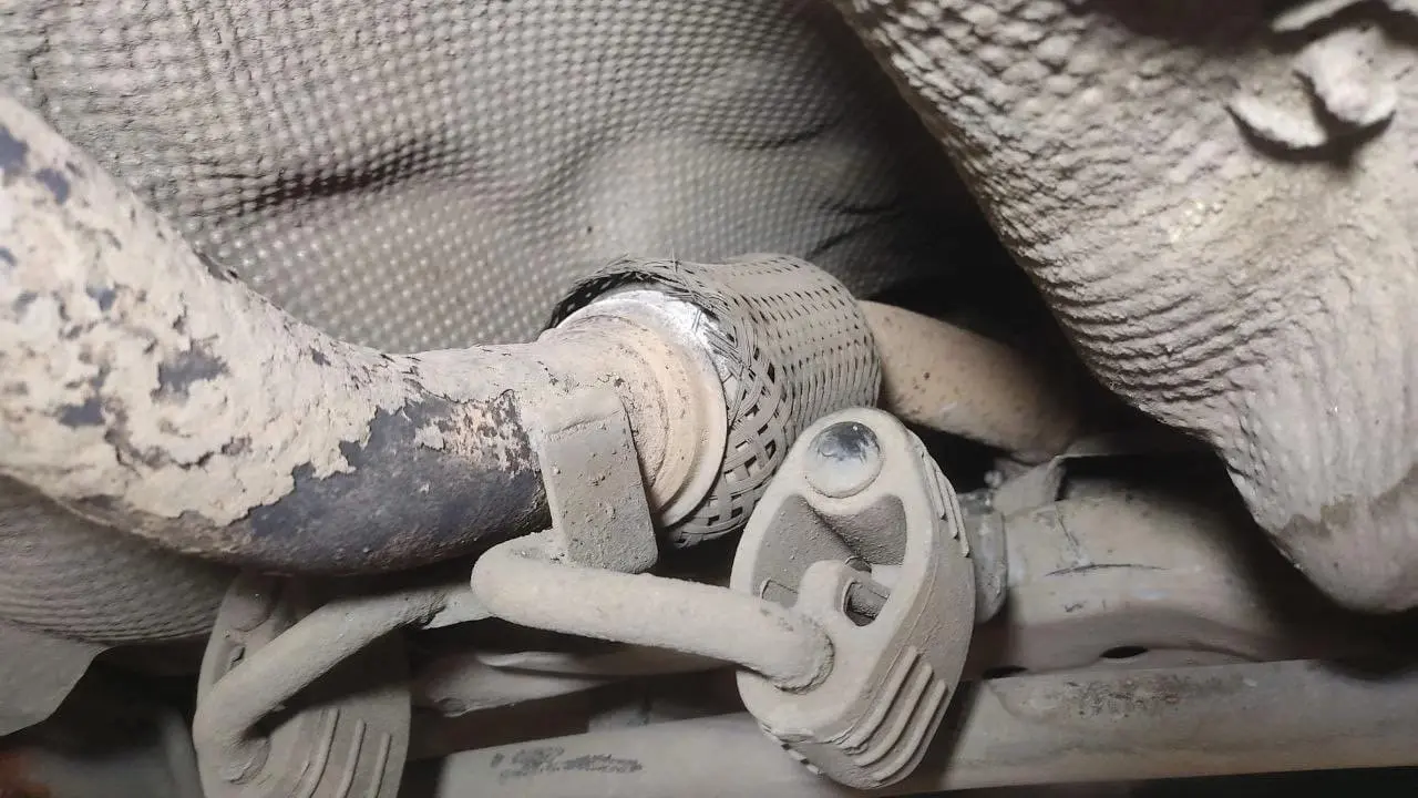 Замена гофры на Lada Xray