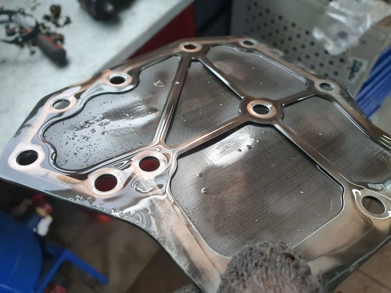 Nissan Tiida замена масла в АКПП Nissan Tiida замена масла в АКПП