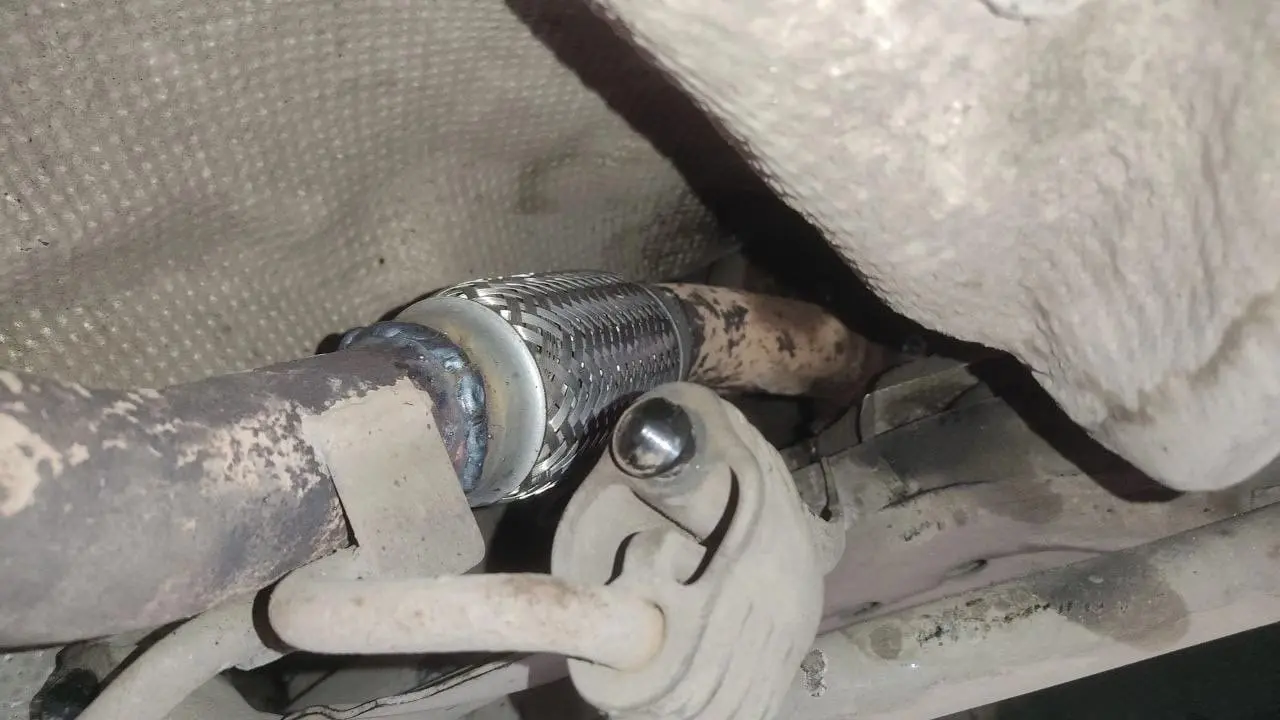 Замена гофры на Lada Xray