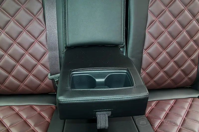 Установка чехлов B&M на Toyota Rav 4 Установка чехлов B&M на Toyota Rav 4