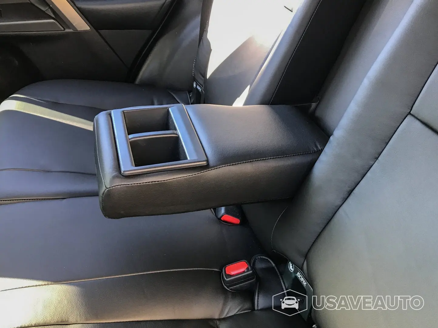 Установка чехлов на Toyota RAV4 