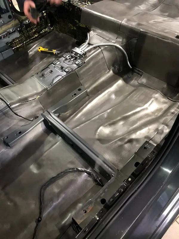 Шумоизоляция VW Polo