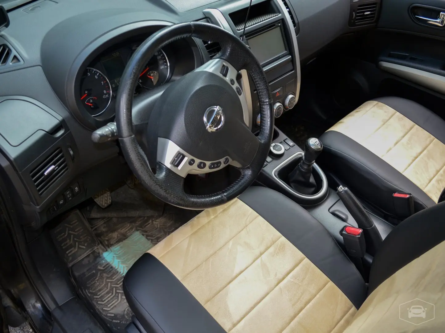 Чехлы Автопилот на Nissan X-trail