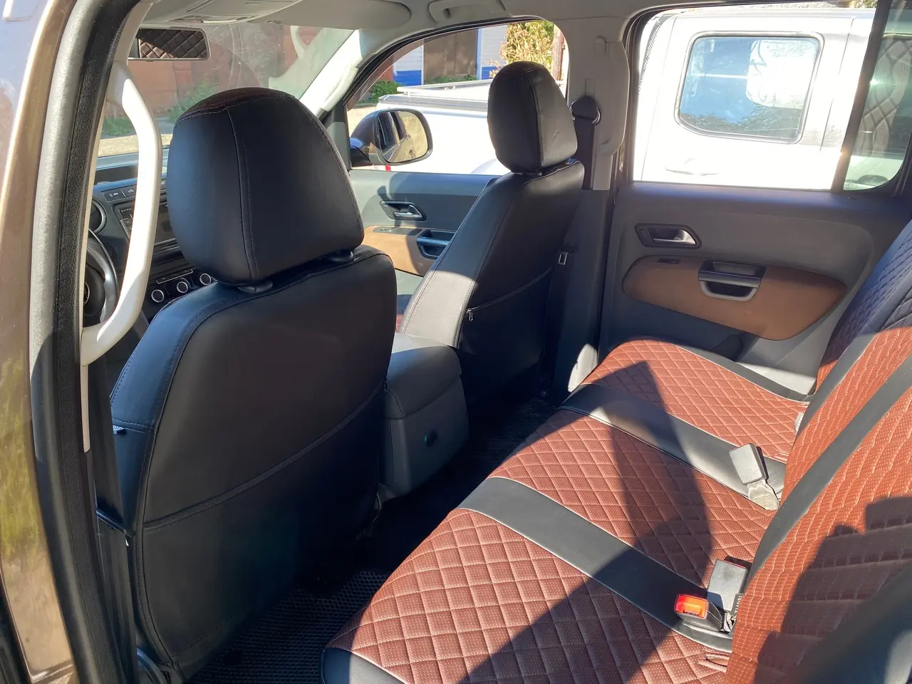 Чехлы Автопилот на VW Amarok