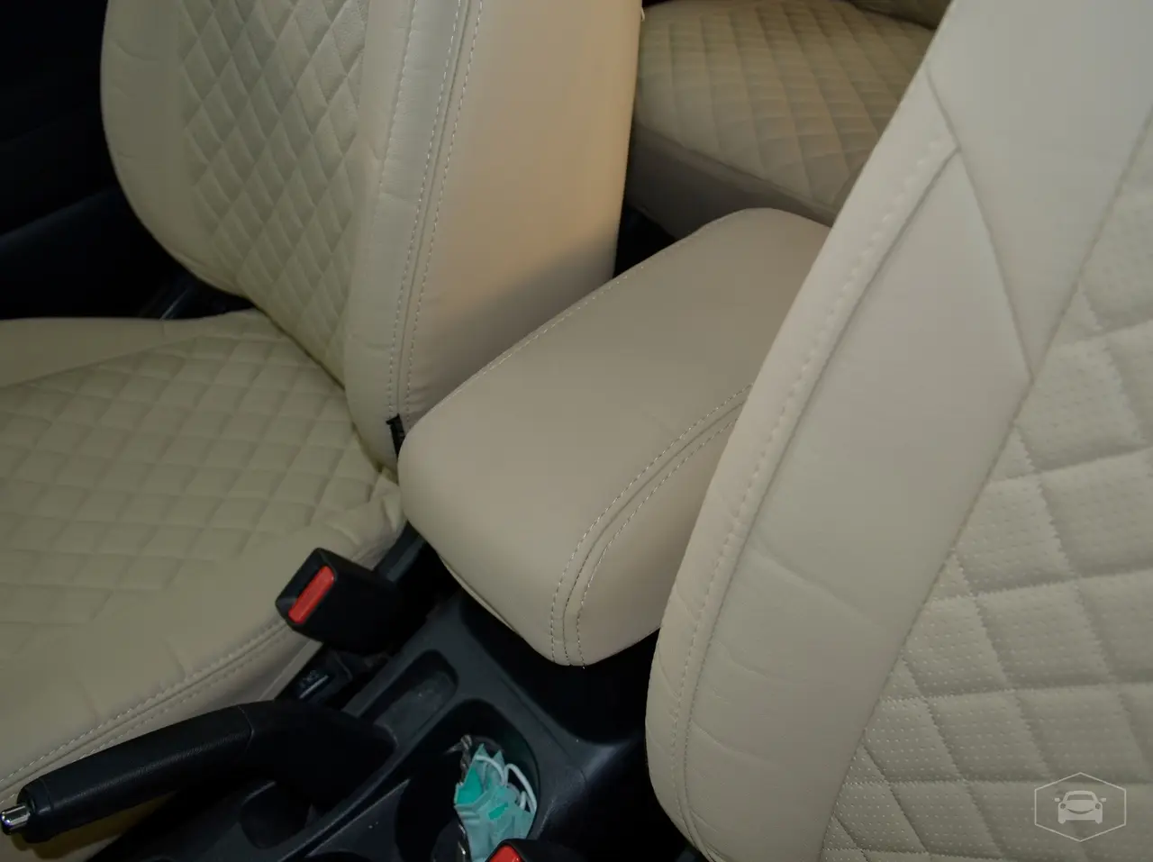 Установка чехлов Автопилот Mitsubishi ASX