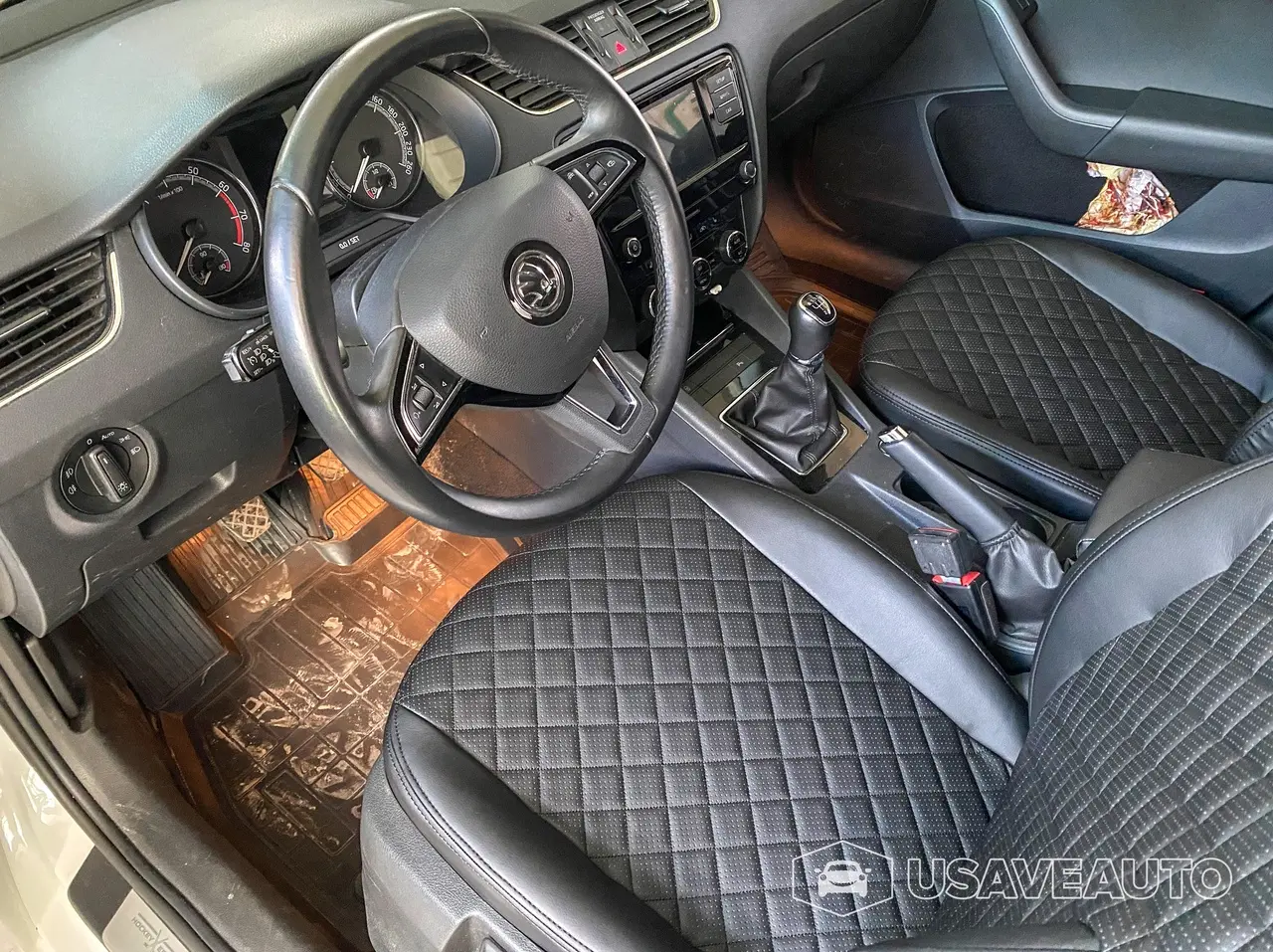 Skoda Oktavia и чехлы Автопилот