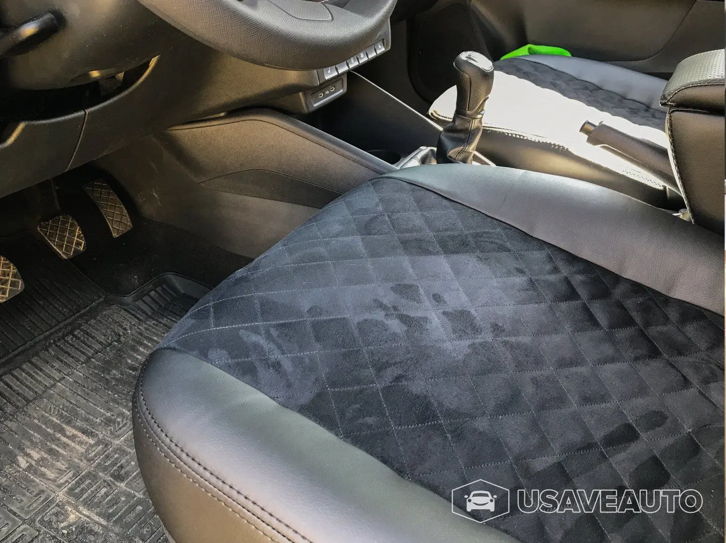 Установка чехлов Автопилот на Skoda Rapid