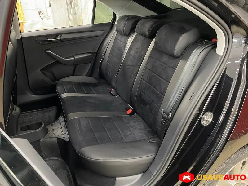 Установка чехлов Автопилот Skoda Rapid