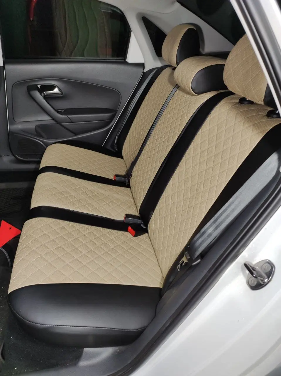 VW POLO чехлы Автопилот и дефлекторы VW POLO чехлы Автопилот и дефлекторы