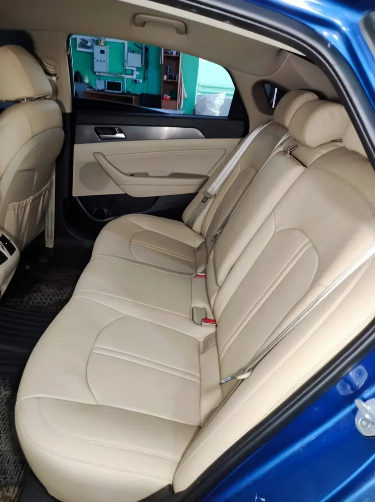 Чехлы от компании Интер на Hyundai Sonata