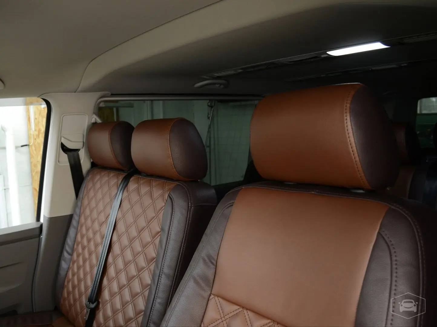 Каркасные чехлы на VW Caravelle T7 Каркасные чехлы на VW Caravelle T7