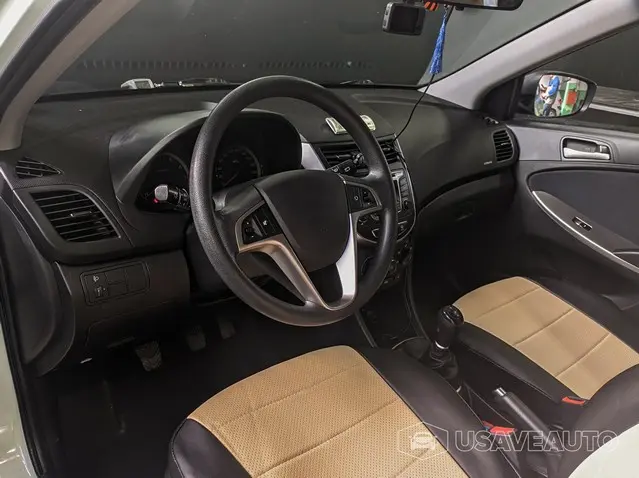 Установка чехлов Автопилот на Hyundai Solaris 