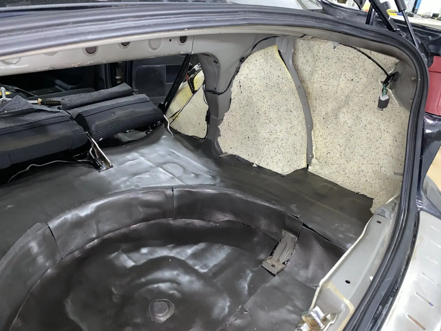 Шумоизоляция Lancer X