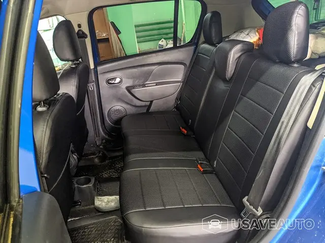 Установка чехлов Автопилот на Renault Sandero