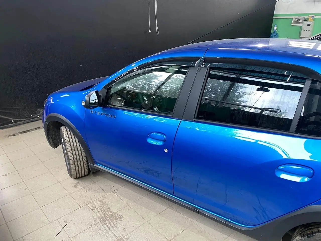 Тонировка Renault Sandero