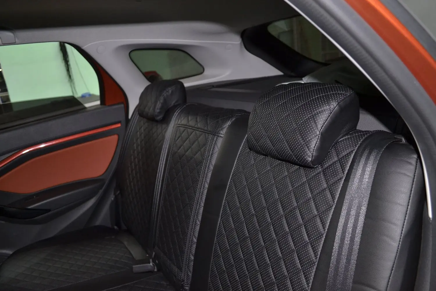 LADA Vesta SW Cross и чехлы Автопилот