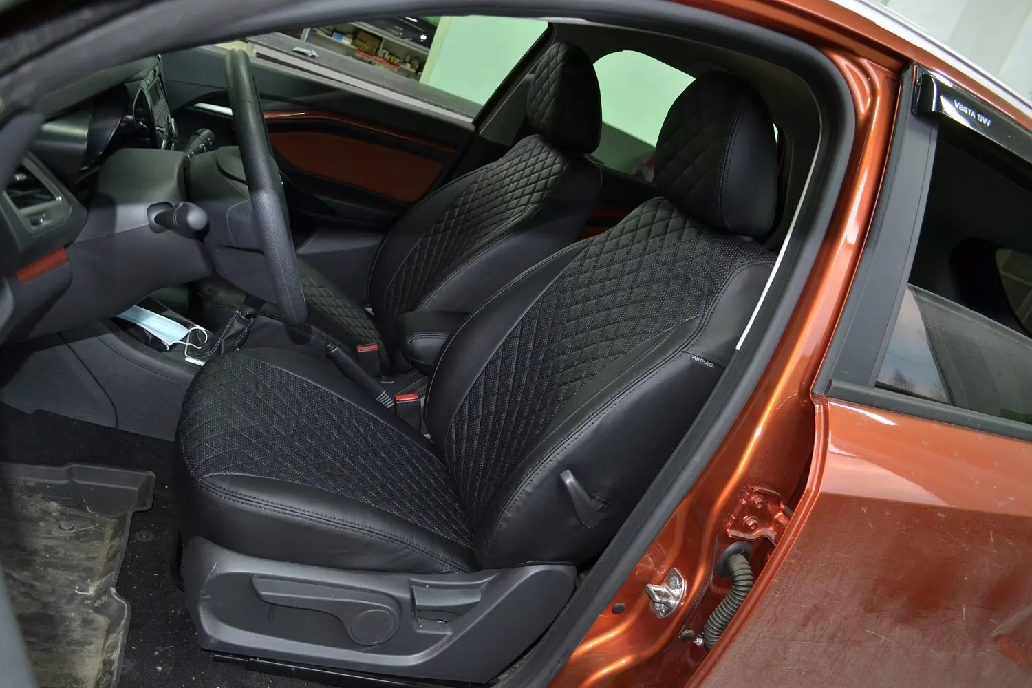 LADA Vesta SW Cross и чехлы Автопилот