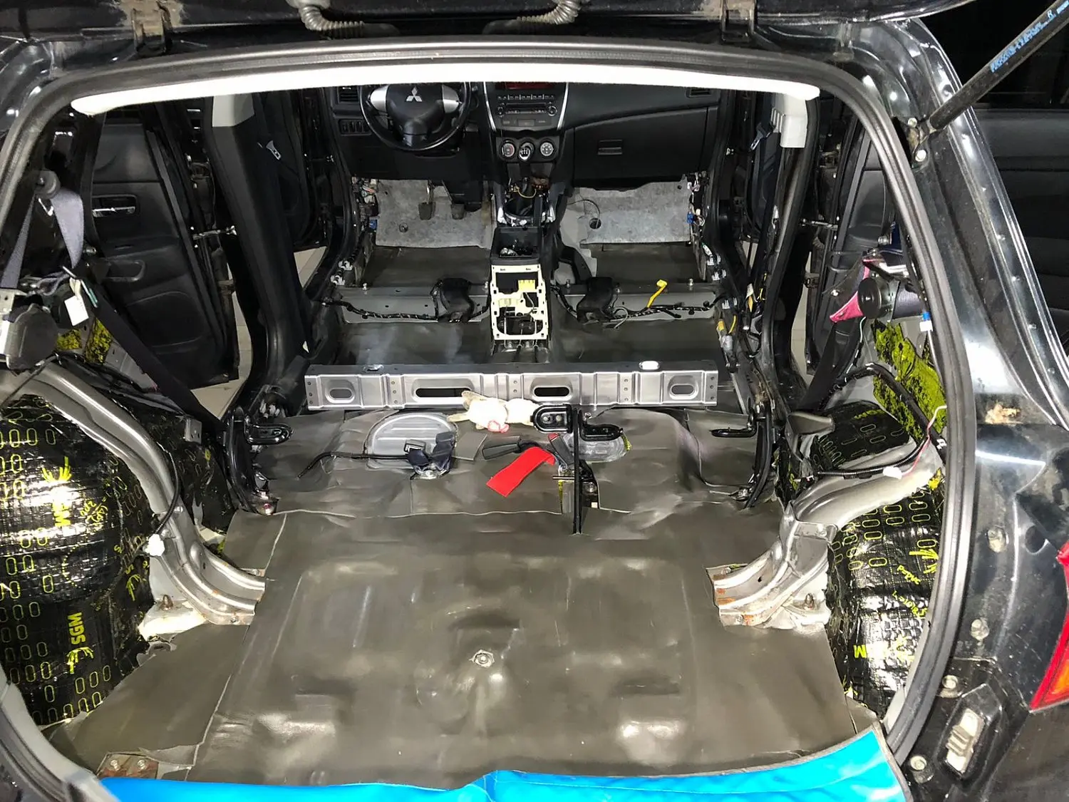 Полная шумоизоляция Mitsubishi ASX