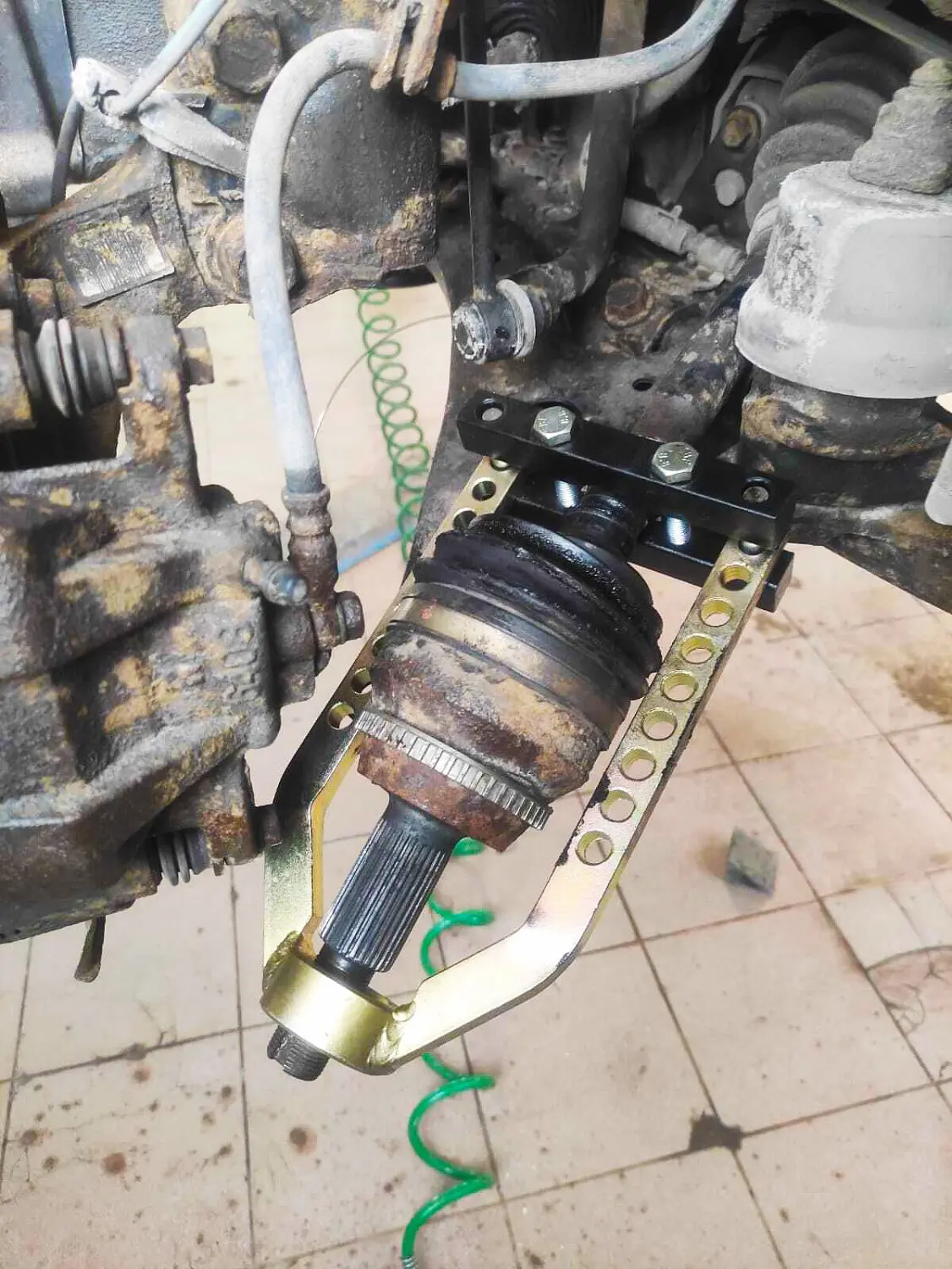 Замена шруса на Lexus RX350