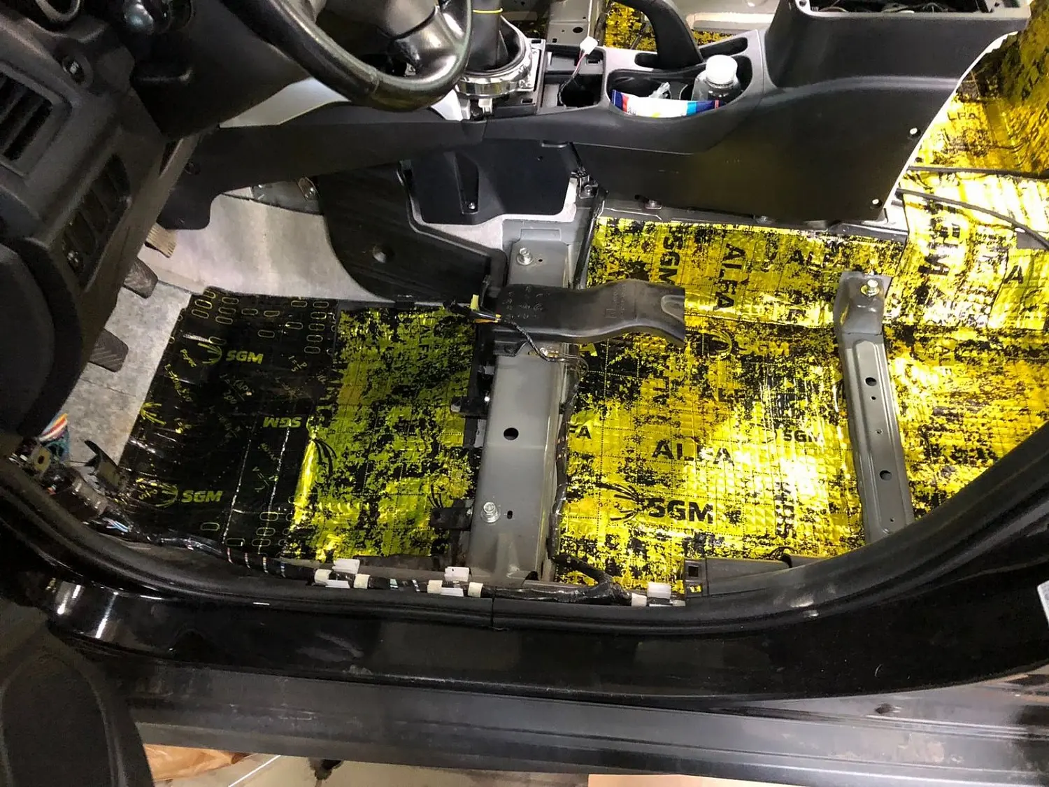 Полная шумоизоляция Mitsubishi ASX