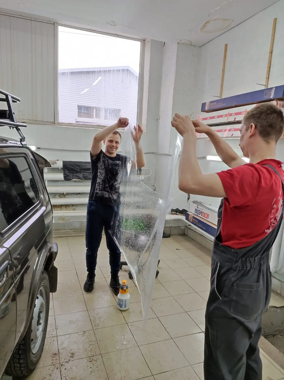 Чехлы Автопилот на Lada 2121, оклейка Чехлы Автопилот на Lada 2121, оклейка