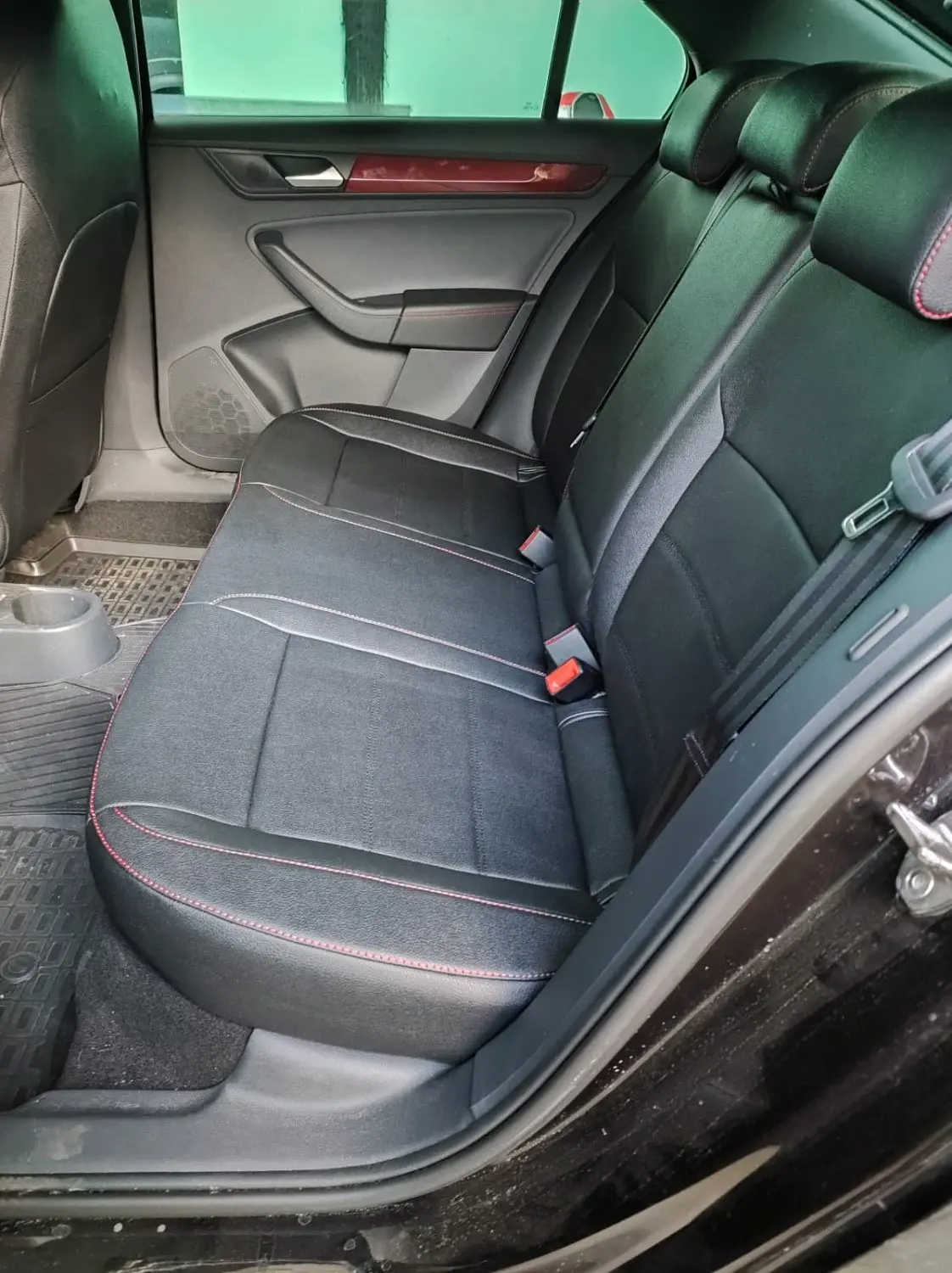 Чехлы Интер и VW Polo