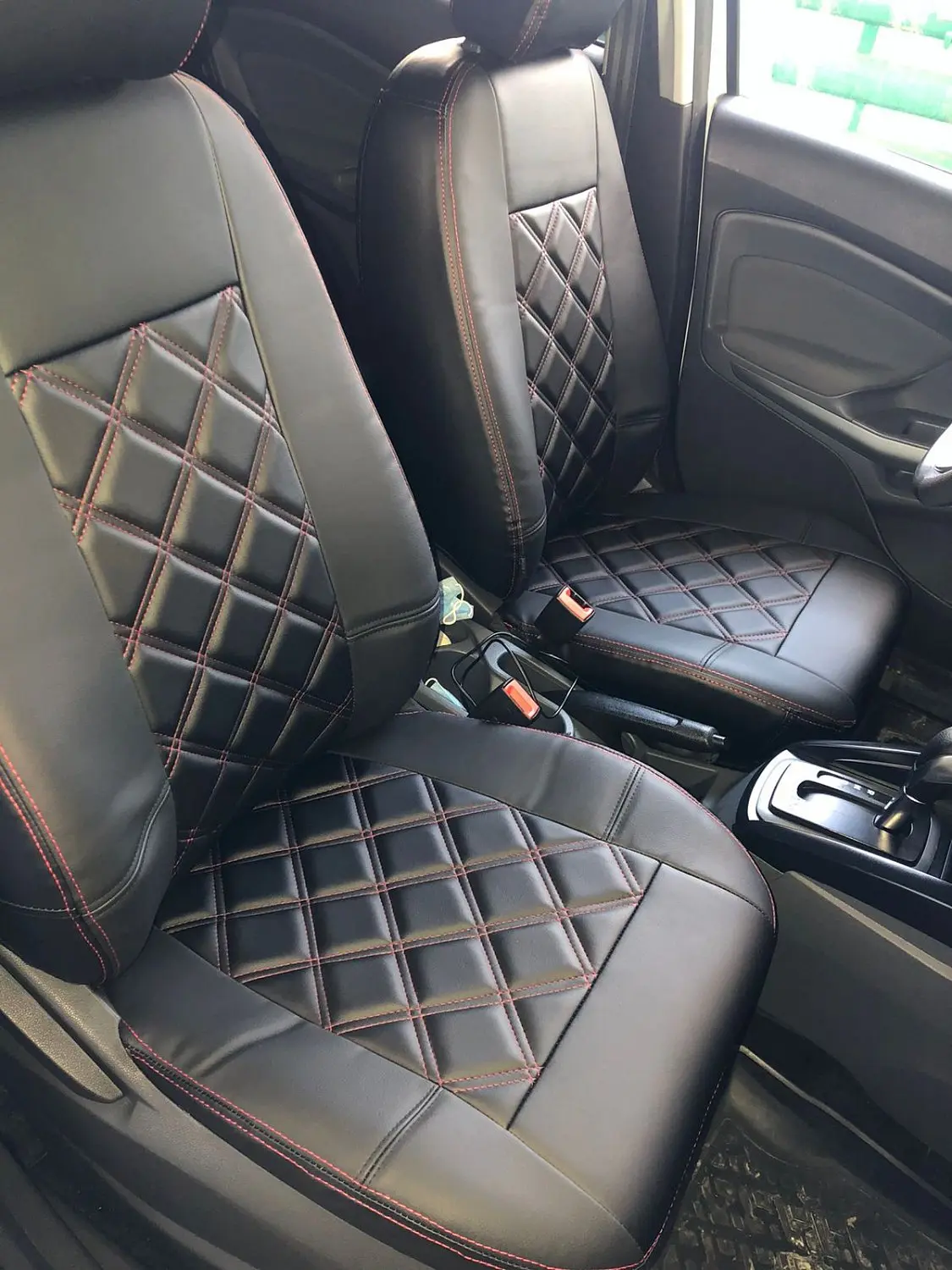 Ford Escort и чехлы B&M