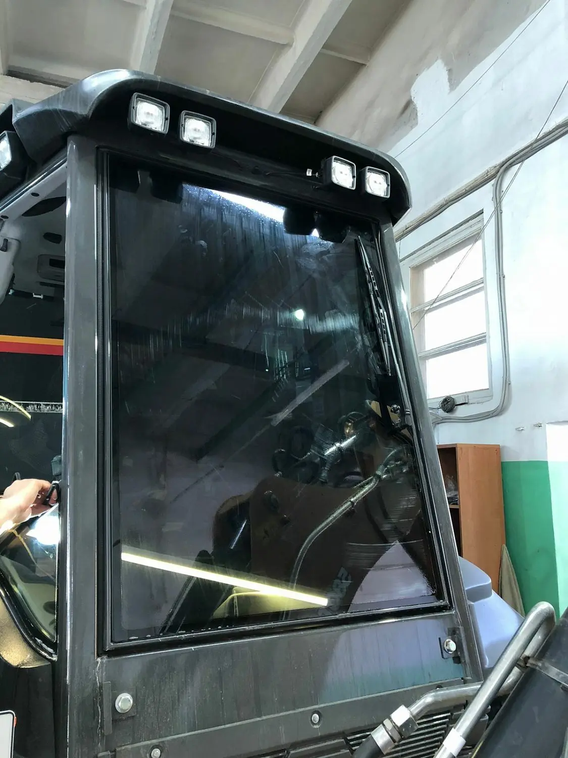 Тонировка трактора Case 580T