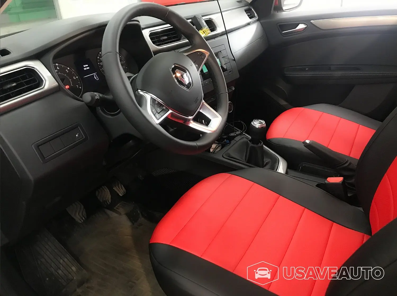 Установка чехлов Автопилот на Renault Arkana 2020