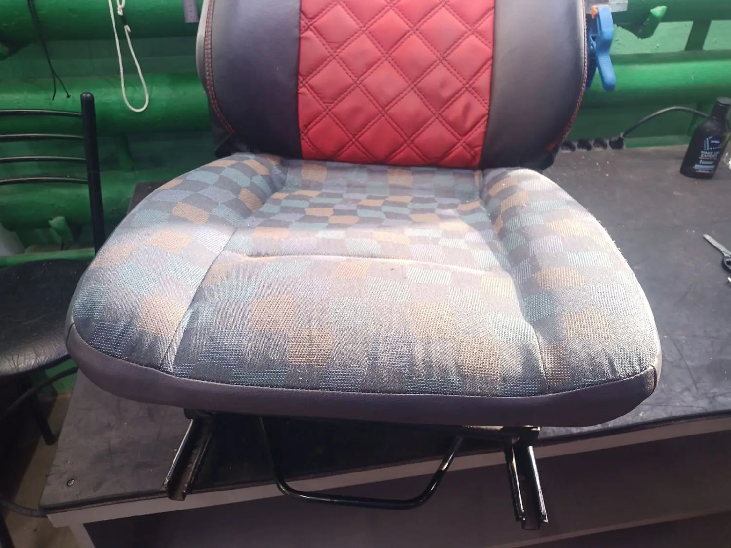 Ремонт сидений автомобиля