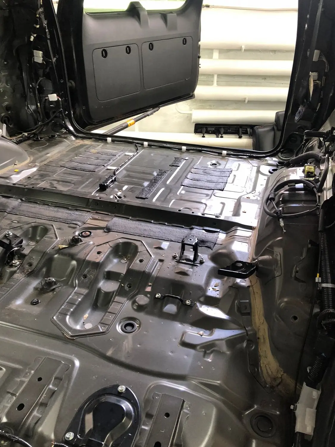 Шумоизоляция Toyota Land Cruiser